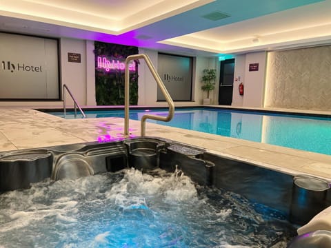 Hot Tub, Spa and wellness centre/facilities, Swimming pool