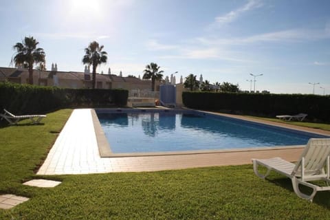 4 bedroom town house Vale de Parra, close to Gale AT22 Villa in Guia