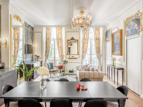 Living room, Seating area, Dining area