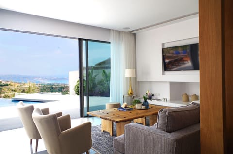 TV and multimedia, Living room, Seating area, City view, Garden view, Mountain view, River view, Sea view