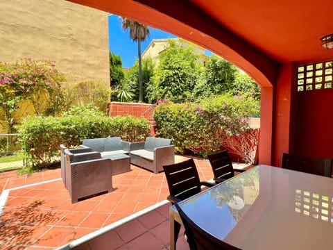 Spacious Golden Mile Townhouse Apartment in Marbella