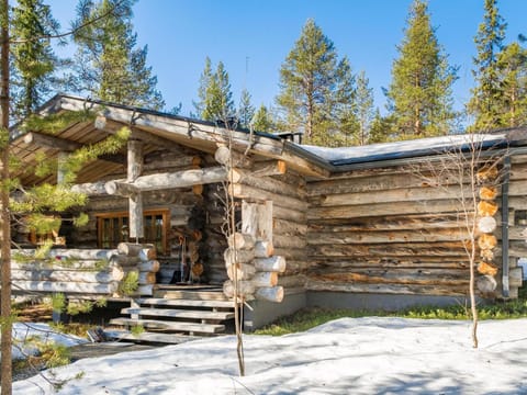 Holiday Home Suutarinkolo by Interhome Haus in Lapland