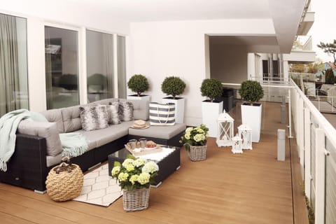 Biały apartament z tarasem w Playa Baltis Eigentumswohnung in Miedzyzdroje