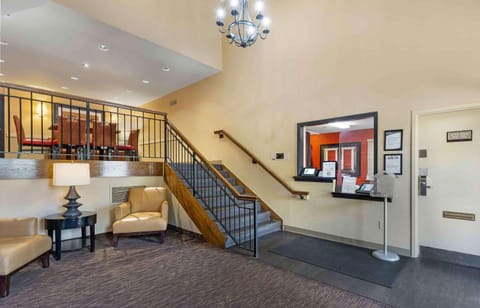 Extended Stay America Select Suites - St Louis - Westport - Craig Road Hotel in Maryland Heights