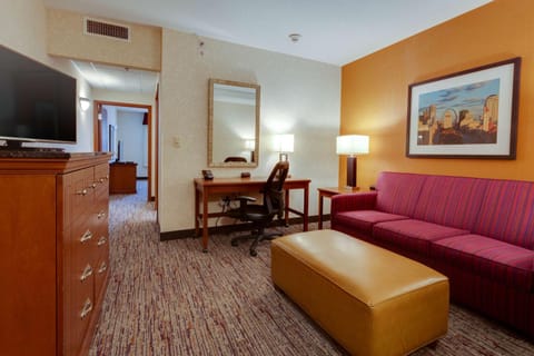 Drury Inn & Suites St. Louis Forest Park Hotel in Clifton Heights