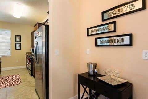 Sunshine Home In Solterra Perfect For Your Family! Home Maison in Davenport
