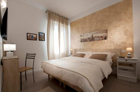 Le Suites - di fronte Ospedale Sacro Cuore Bed and Breakfast in Negrar di Valpolicella