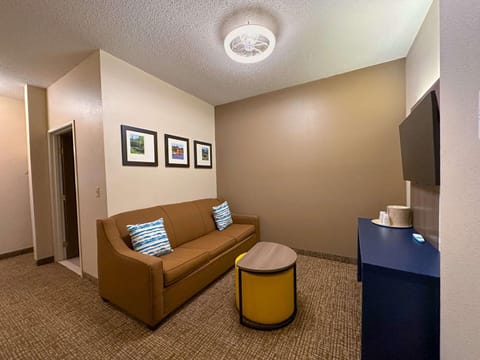 Country Inn & Suites by Radisson, Rock Falls, IL Hotel in Illinois