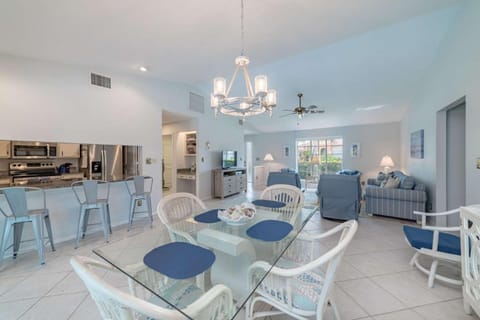 916 Loyalty Ave House in Marco Island