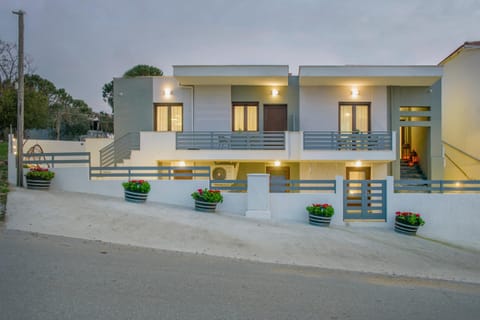 Meltemi luxury apartments Hotel in Halkidiki