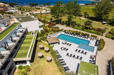 Bird's eye view, Pool view, Sea view, Swimming pool