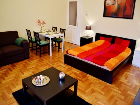 Caesar Apartman Condo in Budapest