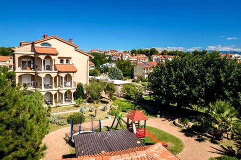 Patio, Garden, Garden view