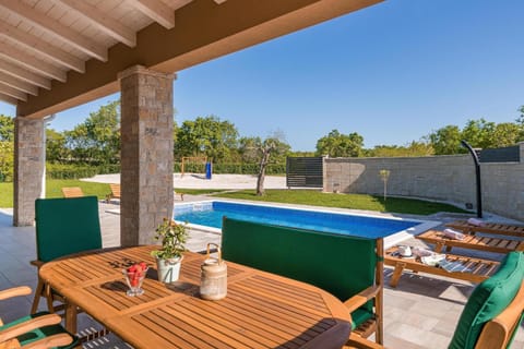 Balcony/Terrace, Pool view, Swimming pool, Swimming pool