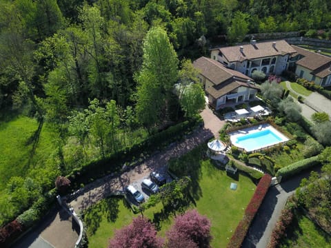 Green Hill Property Villa in Canton of Ticino