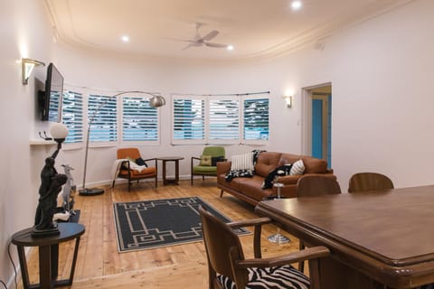 Deco Beach Luxury Apartments Condo in Port Lincoln