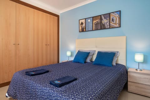 Simply Blue by Intiholidays Condo in Guia