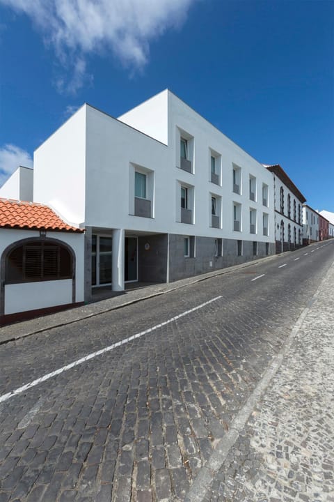 Property building, Facade/entrance