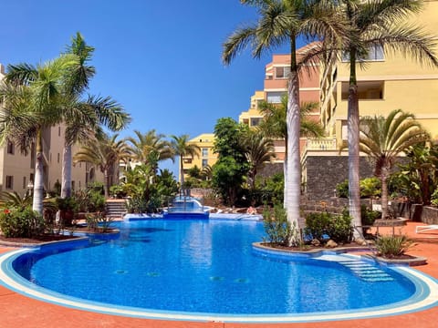 Well refined apartment - stunning pool Apartment in Palm-Mar