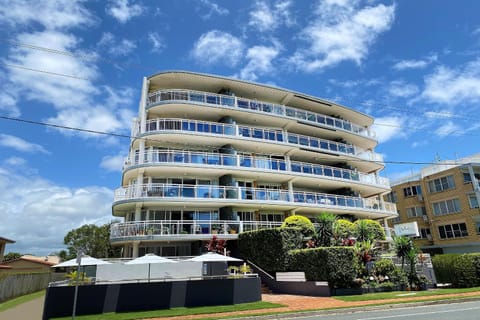 Belvedere Apartments Apartment hotel in Golden Beach