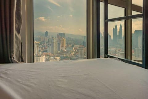 Penthouse on 34 - The Highest Unit and Best Views in Regalia & Private Rooftop Terrace Hostel in Kuala Lumpur City