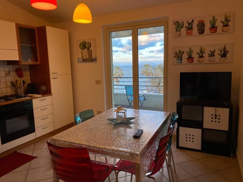 casa vacanze La Balena Condo in Capo d'Orlando