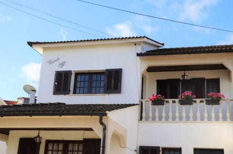 Vivenda Alju House in Santarém District, Portugal