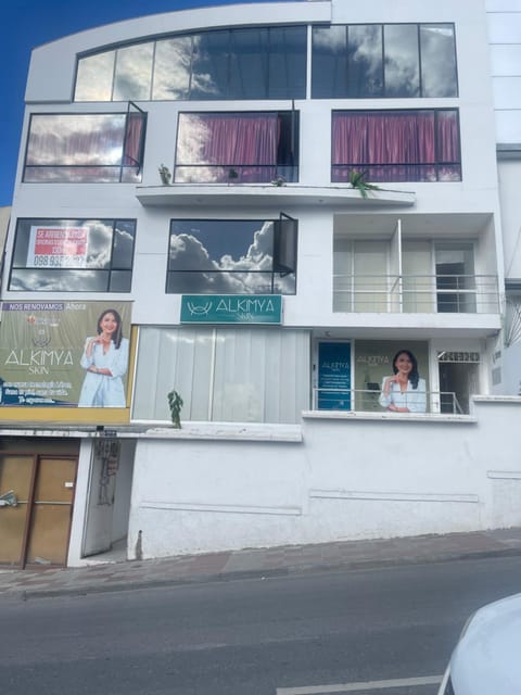 Habitaciones Alkimya Condominio in Loja