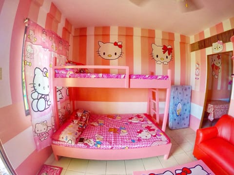 Hello Kitty Tagaytay Staycation good for 8 persons Apartment in Tagaytay