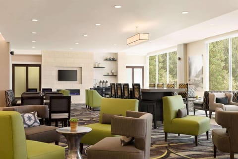 La Quinta Inn & Suites by Wyndham Burlington Hôtel in Mount Vernon