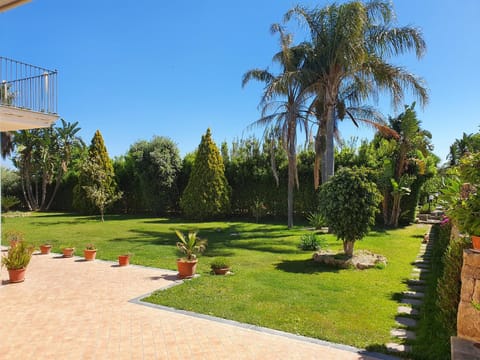 Spring, Garden view