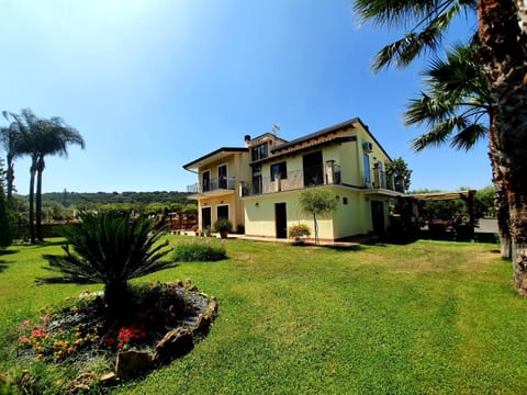 Property building, Spring, Garden view