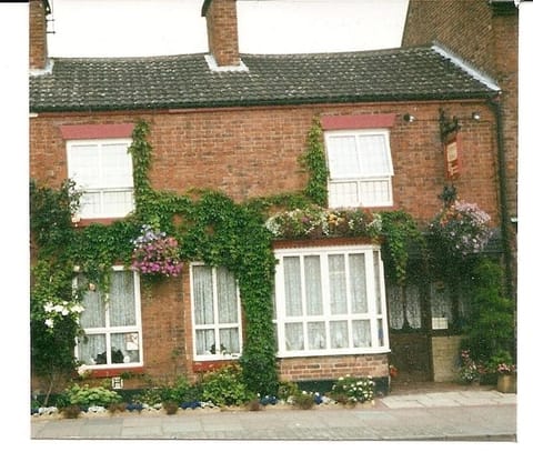 Compton House Bed and Breakfast in East Staffordshire District