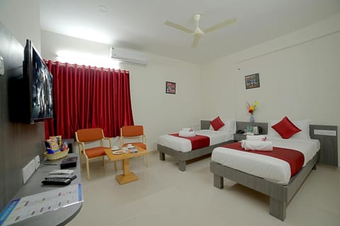 SM Royal Suites - Hotel near Kempegowda international Airport Bangalore Hotel in Tamil Nadu