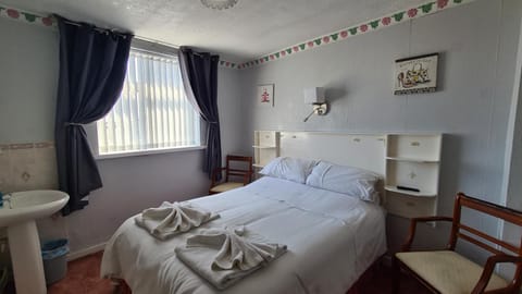 The Kimberley B&B Bed and Breakfast in Blackpool