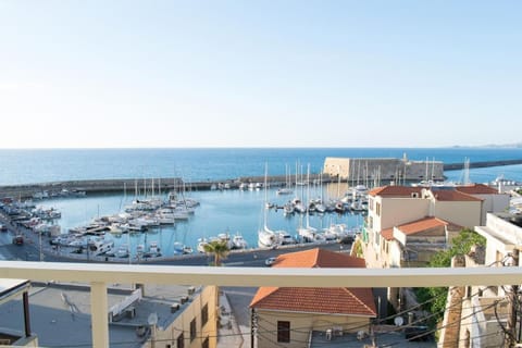 Seafront Apartment in City Center Apartment in Heraklion