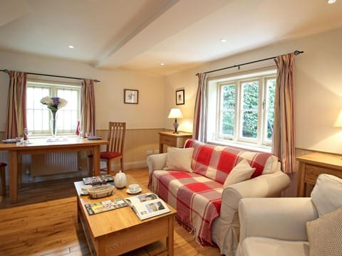 Sawmill Cottage House in Royal Tunbridge Wells