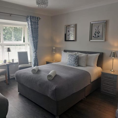 Farmleigh House, Bed and Breakfast in Donegal City