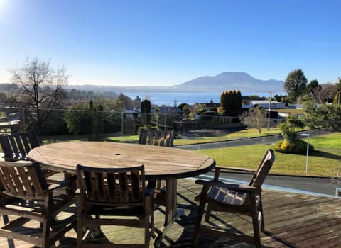 Acacia Sunrise - Taupo Haus in Taupo