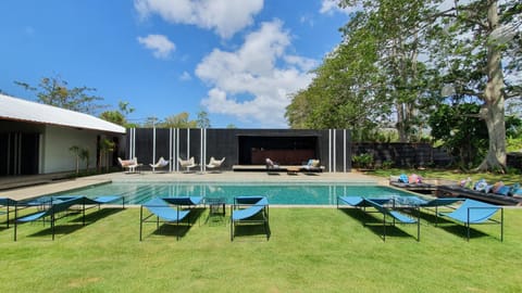 Swimming pool, Swimming pool