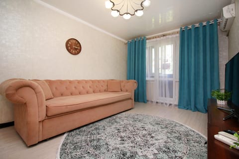 Cozy, clean apartment in Almaly district Eigentumswohnung in Almaty