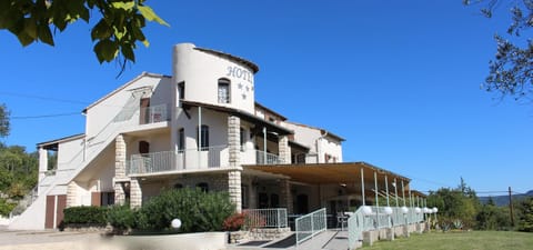 Property building, Nearby landmark, Neighbourhood