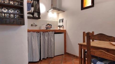 Apartment mit kleiner Innenhof-Terrasse im mediterranen Stil Appartamento in Icod de los Vinos