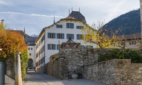 Property building, Facade/entrance