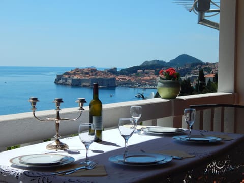 Natural landscape, View (from property/room), Balcony/Terrace, Sea view