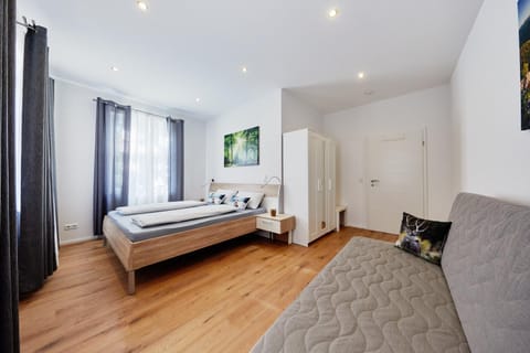 Perfekt für Familien und Gruppen nur 10min vom Europapark - W6 Apartment in Ringsheim