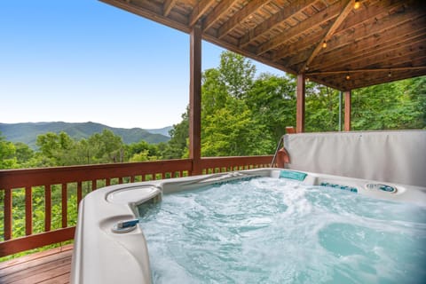 4 Bed 4 Bath Vacation home in Sylva House in Swain County