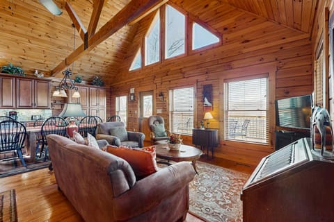 Big Sky House in Qualla