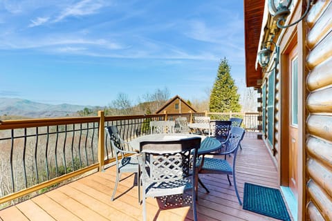 Big Sky House in Qualla