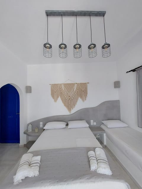 Anemelia Hotel Adamas Apartamento in Milos
